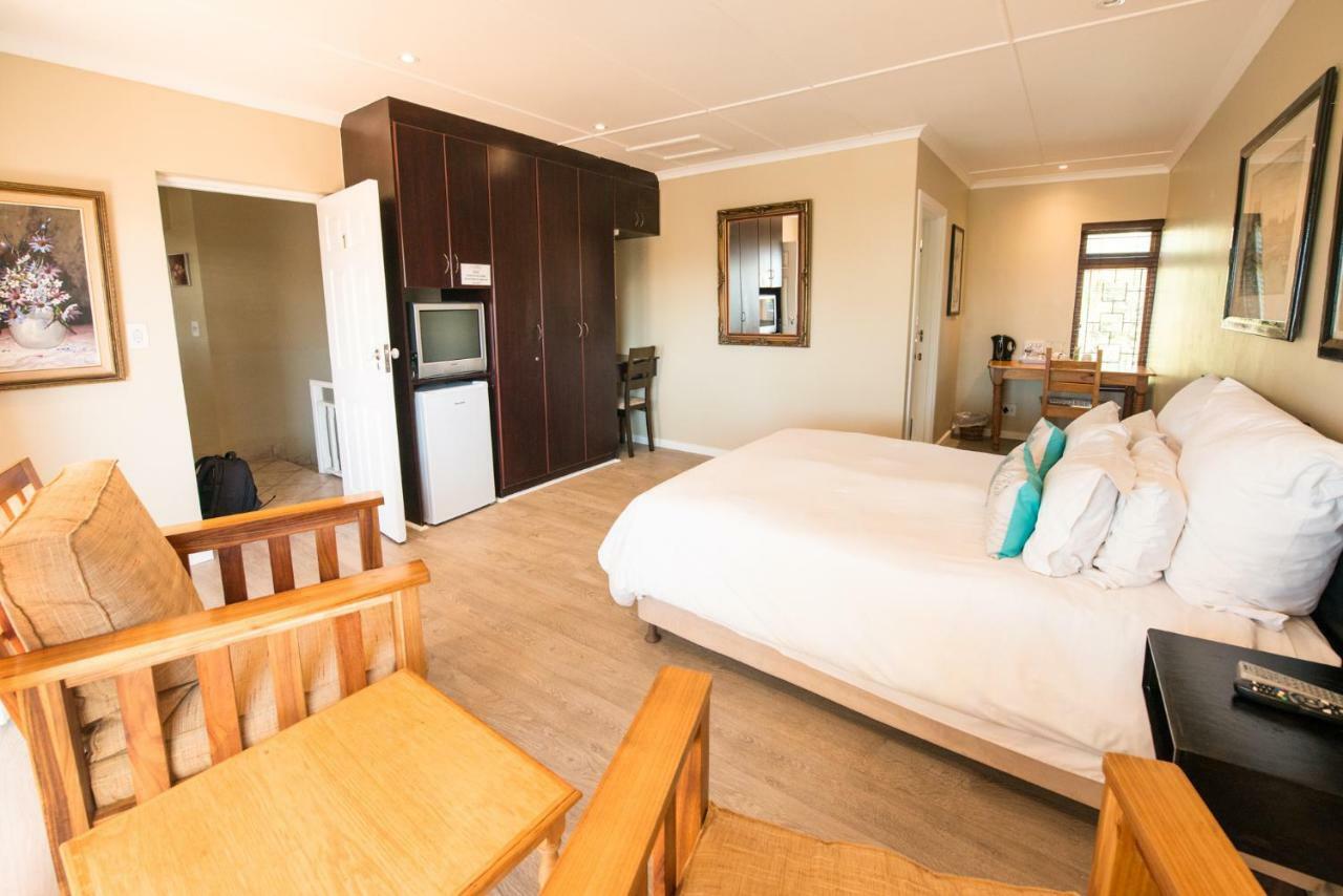 Ohannas Bnb & Self Catering Плеттенберг-Бей Екстер'єр фото